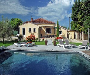 Pool - Holiday Home in L'isle-sur-la-sorgue With Pool (L'Isle-sur-la-Sorgue)