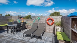 Unclassified image, 2 of 11, button - Modern Apartment With a Roof Terrace, on Schiermonnikoog (Schiermonnikoog)