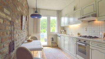 Private kitchen | Highchair