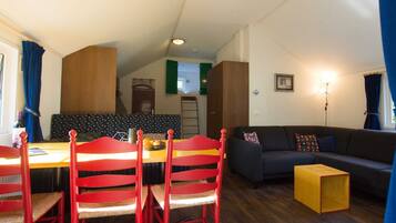 Chalet | Tempat makan