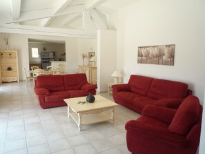 Villa | Living room | DVD player, MP3 dock - Spacious Villa With Panoramic Views, Located in the Provence (La Londe-les-Maures)