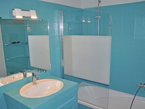 Vila | Kamar mandi | Kombinasi shower/bathtub