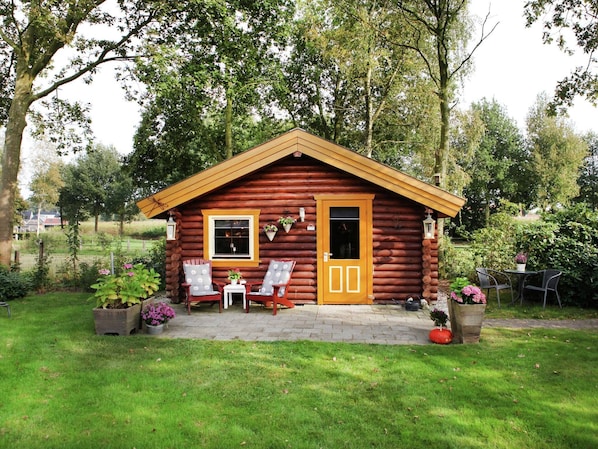 Exterior - Cottage near Lake & Forest with Garden in Gramsbergen (Gramsbergen)