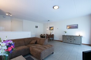 Living room - Quiet Glade Stay With Kid (Rheezerveen)