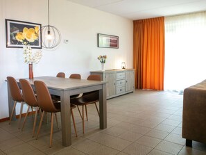 House | Dining - Quiet Glade Stay With Kid (Rheezerveen)