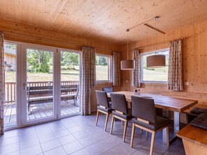 Chalet | Dining - Modern Chalet With Infrared Sauna (Sankt Georgen am Kreischberg)