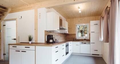 Beautiful Chalet With hot tub