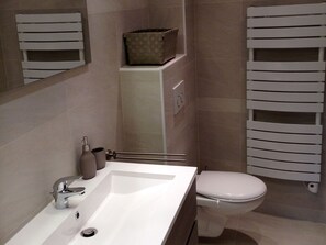 Ferienhaus | Badezimmer | Dusche