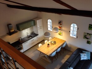 Ferienhaus | Eigene Küche | Wasserkocher mit Kaffee-/Teezubehör, Kühlschrank, Mikrowelle