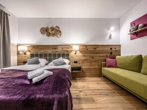 Chalet | 4 bedrooms, bed sheets - Nationalpark Chalet Dreiherrenspitze (Neukirchen am Grossvenediger)