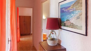 2 bedrooms, individually furnished - Beachside Bliss in Cargese (Cargese)