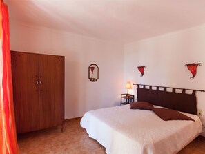 House | Room amenity - Beachside Bliss in Cargese (Cargese)