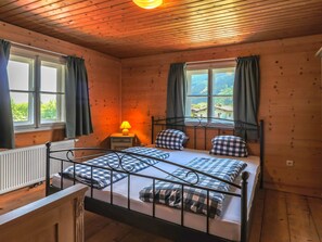 Apartment | 3 bedrooms, individually furnished