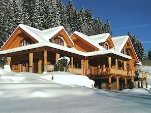 Chalet | Exterior