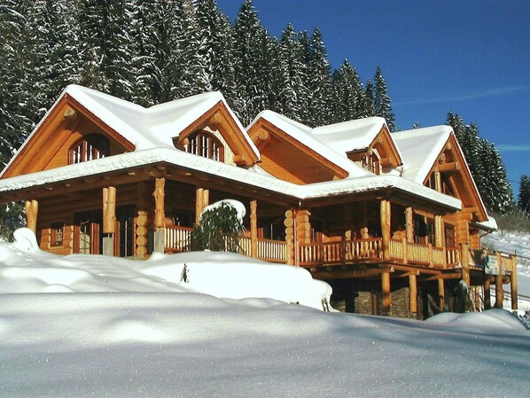 Chalet | Exterior