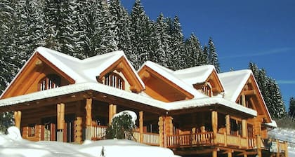 Chalet in Bad Kleinkirchheim With 2 Saunas