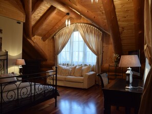 6 bedrooms, individually furnished, bed sheets