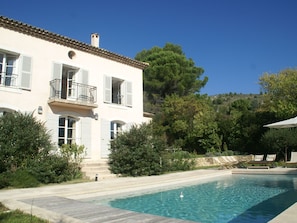Pool - Atmospheric Villa in Pottery Town Salernes , Near Many Lovely Villages (Villecroze)