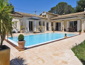 Villa | Exterior - Villa in Puget-sur-argens With Pool & Garden (Puget-sur-Argens)