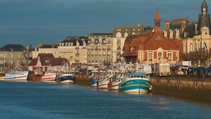 Exterior - Beautiful Villa in Normandy With Private Terrace (Trouville-sur-Mer)
