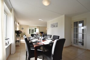 House | Dining
