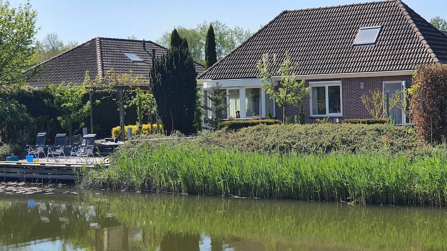 Family Home in Zeewolde by Forest Trails