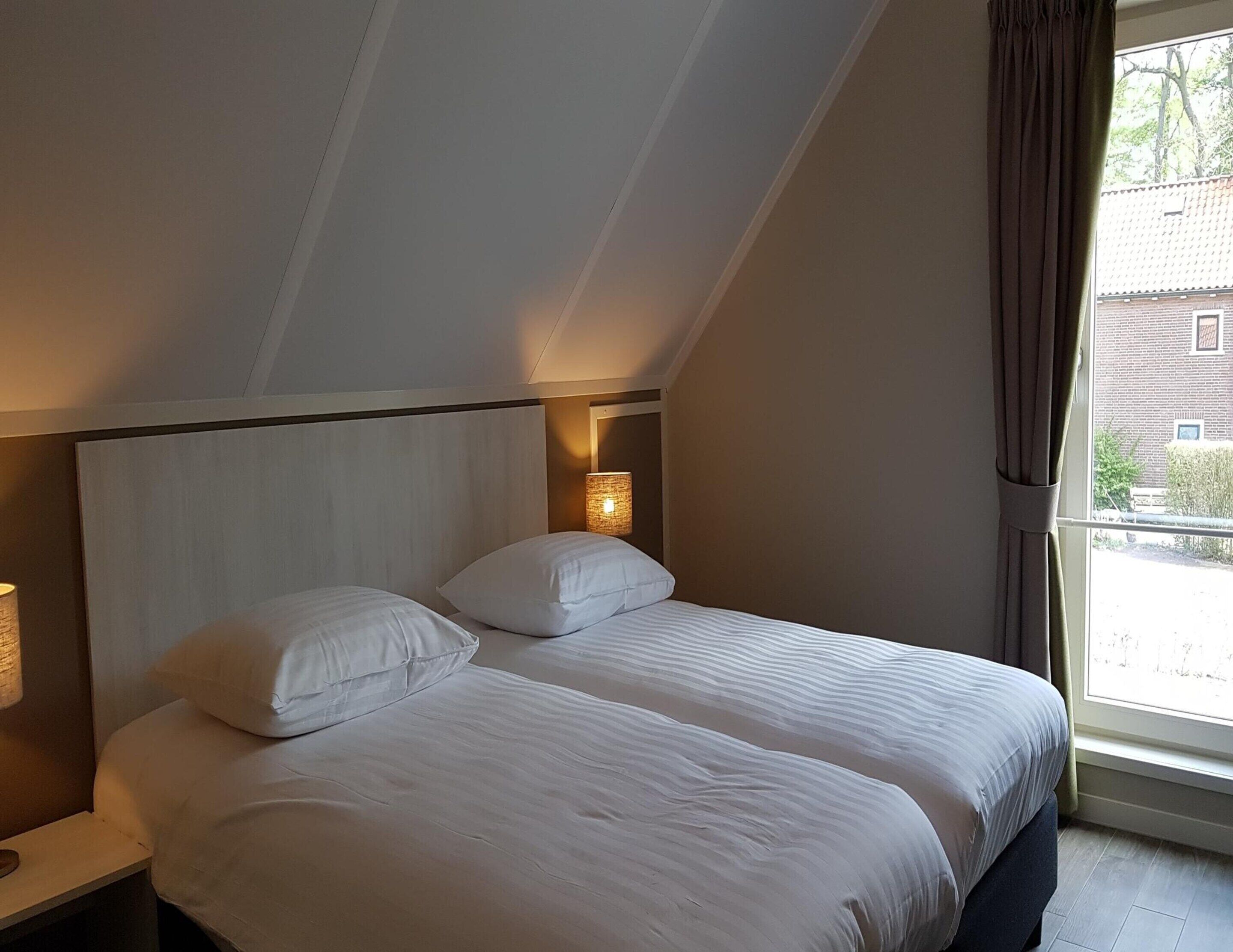 Casa | 4 dormitorios, mobiliario individual, ropa de cama