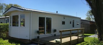 Carefully Furnished Chalet With Microwave, at the Wadden Sea