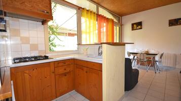 House | Private kitchen | Fridge, coffee/tea maker, high chair