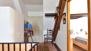 2 bedrooms, individually furnished - Cozy Cottage With Private Pool in Millay (Millay)