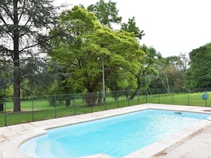 Outdoor pool - Holiday Home Along the River by a Lovely Hiking Forest Near Cunèges (Cuneges)
