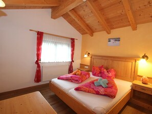 Apartment | 2 bedrooms, bed sheets - Quaint Apartment in Langenfeld (Laengenfeld)