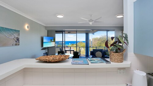 Nautilus Apartment 5 | Beach across the road