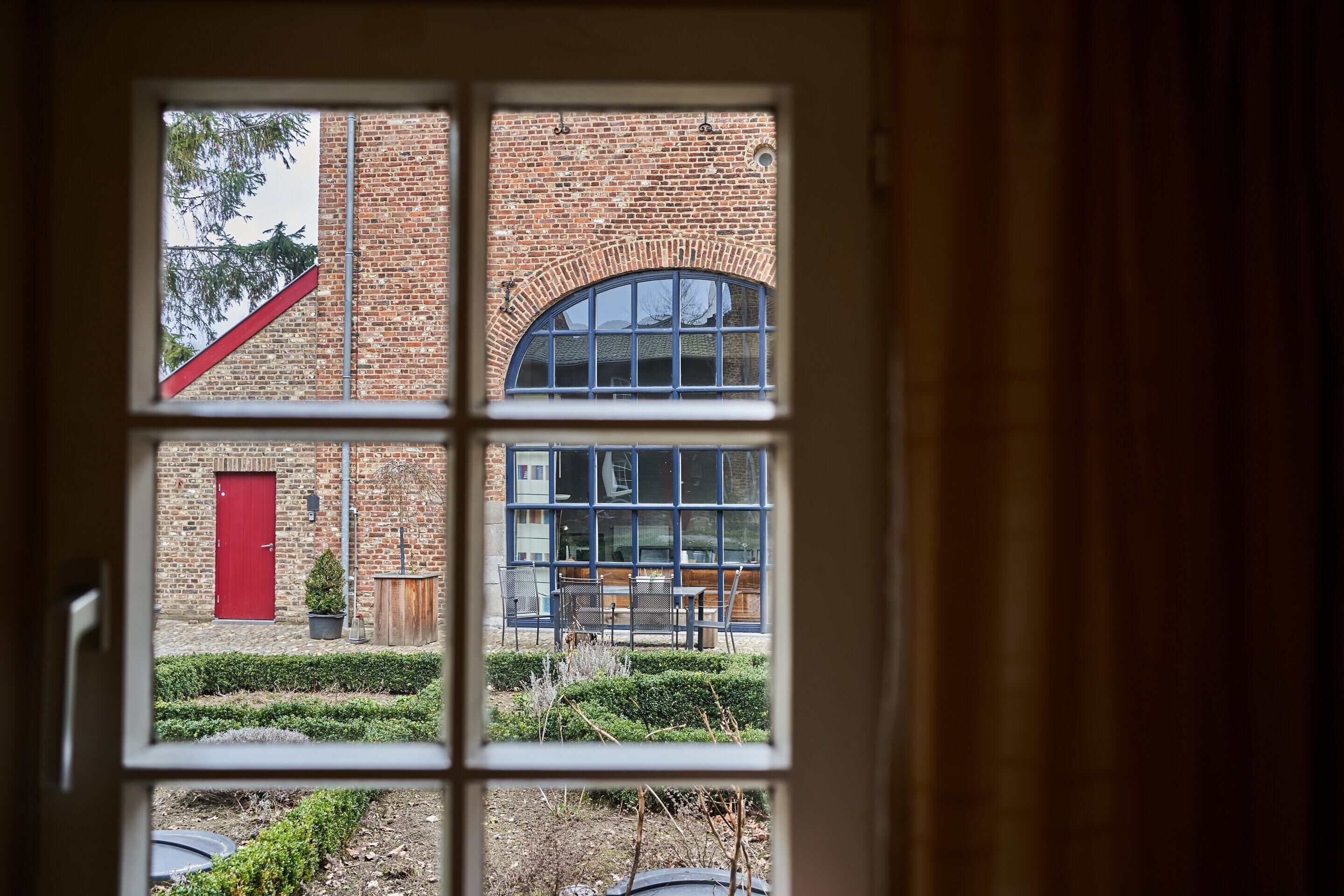 الإطلالة من المنشأة