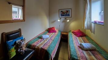 Apartment | 2 Schlafzimmer, individuell eingerichtet, Bettwäsche
