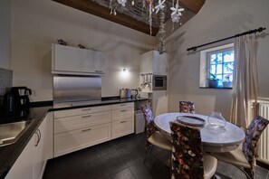 Dining - Flat in Water Mill 10 km From Maastricht (Eijsden)