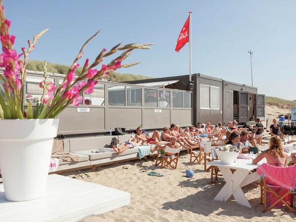 Exterior - Holiday Home Close to the Beach (Schoorl)