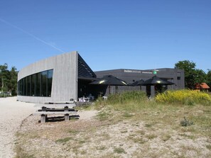 Exterior - Holiday Home Close to the Beach (Schoorl)