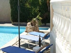 Balcony - Completely Enclosed Villa With Private Swimming Pool and Lots of Privacy (Murviel-les-Beziers)