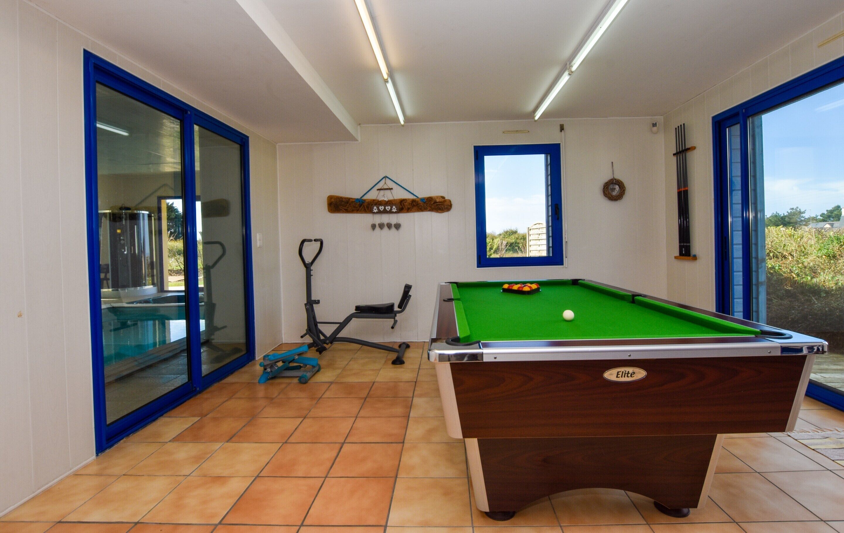 Villa | Game room