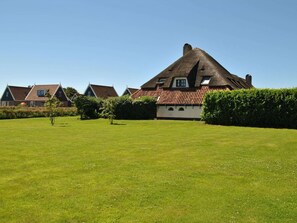 Garden - House in Former Fishing Village (Oosterend)