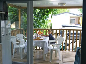 Balcony - Luxury Mobile Home With Wooden Terrace, Near the Coast (Vias)