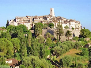 Exterior - Magnificent Villa In Vence With Swimming Pool (Vence)