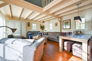 Living room - Holiday Home in Overberg With Private Garden and Terrace (Overberg)