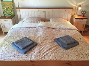 House | Room amenity - Holiday Home in Villecroze With Pool & Garden (Villecroze)