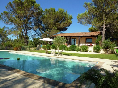 Saint-siffret: Forest & Pool