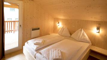 Chalet | 2 bedrooms, individually furnished