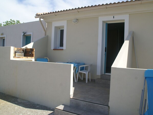 Exterior - Quiet Apartment in Aregno by the Sea (Aregno)