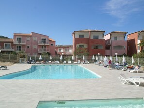 Pool - Quiet Apartment in Aregno by the Sea (Aregno)