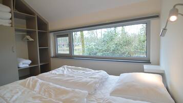 House | 2 bedrooms, bed sheets